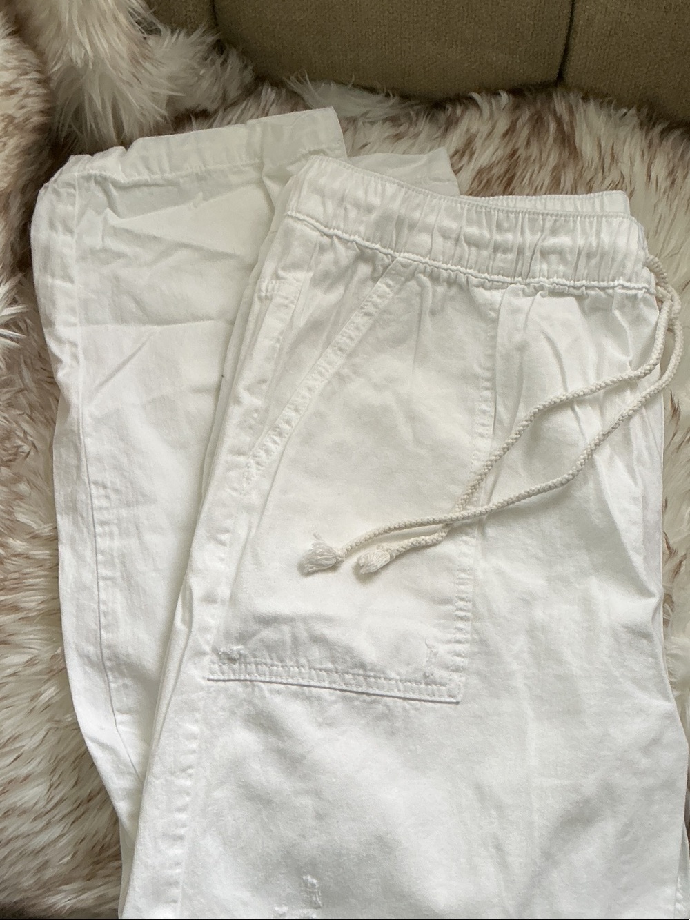 aerie White Distressed Pull-On Cotton Pants